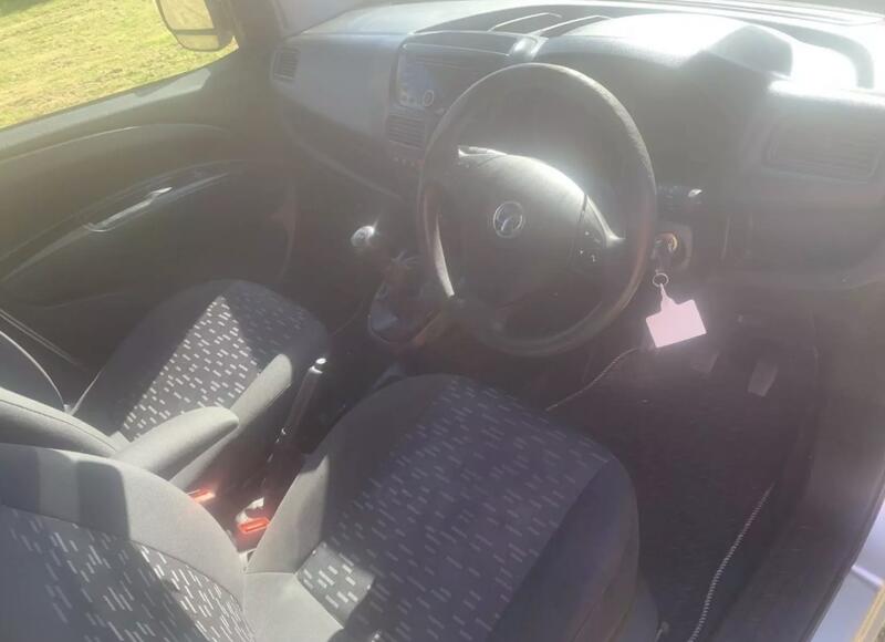VAUXHALL COMBO