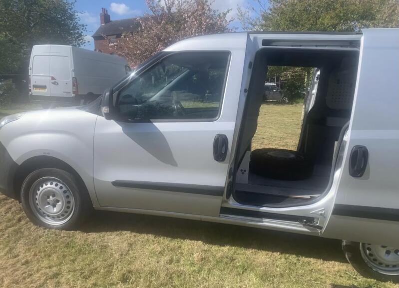 VAUXHALL COMBO